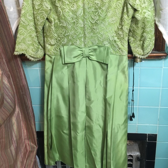 Green Dress with Matching Hat Circa 1950/1960 - Picture 4 of 6